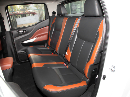R18 Lastik 4WD SUV Araçlar Şehir Kargo Kamyoneti 200 - 300Nm Dingil Mesafesi