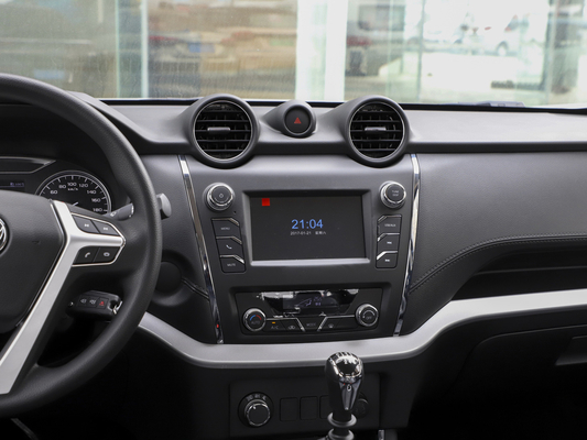 Dizel Yakıt 4 Kapı SUV Kamyonet Dingil Mesafesi 3150mm 4WD 163HP Düz Şanzıman