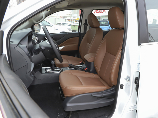 8 Vites 4WD 4 Çekişli Kamyonet DONGFENG 120kw 163hp