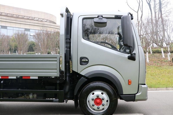 DFAC Motor Hafif Hizmet Kamyonu 4.5 Ton 143HP Sütun Plakası 3300mm Dingil Mesafesi
