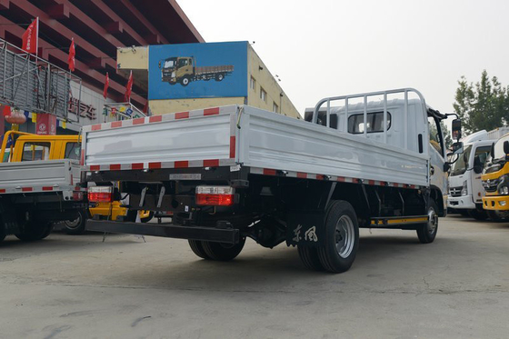 Navlun Lojistiği için 3800mm Dingil Mesafesi Soldan Tahrikli Kamyon AMT Şanzıman 4x2