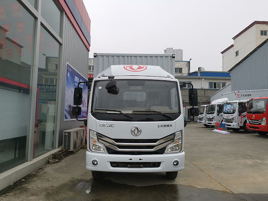 Hafif Yük Kamyonu GVW 3.5T-4.5T Kabin Genişliği 1730mm Euro 2 Euro 6 YUCHAI Motor Van Kamyon