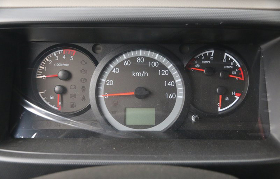 Hafif Yük Kamyonu GVW 3.5T-4.5T Kabin Genişliği 1730mm Euro 2 Euro 6 YUCHAI Motor Van Kamyon
