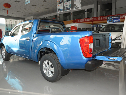 Çin DONGFENG 4WD Pickup 1.7m Kargo Tankı Hafif Yük Kamyonu Çift Kabin 5 Koltuk
