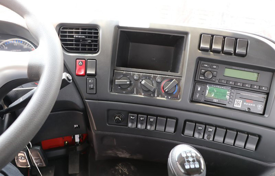Liman Taşımacılığı için 35 Ton Dongfeng Traktör Kamyon 4x2 350HP Çekici Araba
