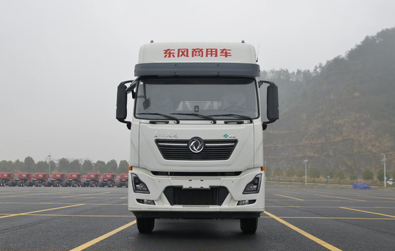 Mal Taşımacılığı LNG CNG Traktör Römork 500HP Motor Çekiş Kütlesi 32.4 Ton