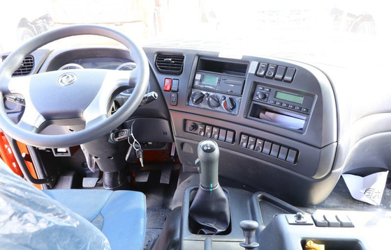 6x4 Dongfeng Traktör Kamyon Çekici Ağırlığı 40 Ton 400hp Dizel Güç