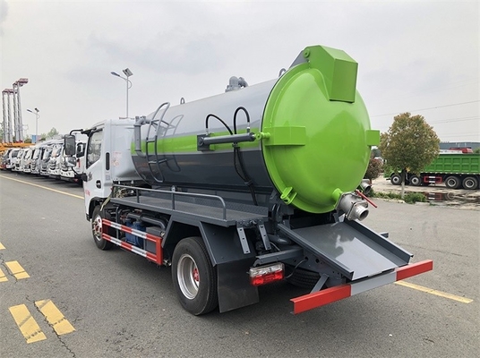 Küçük DONGFENG Kanalizasyon Vakum Tankeri 6MT Tank Dizel Motor 4.7 Cbm