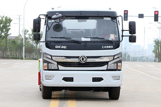 9 Cbm Yağmurlama Hafif Su Arabası Kamyon 4x2 Tekerlek Dizel Motorlu Sol Direksiyon