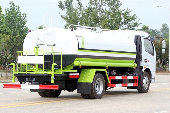 9 Cbm Yağmurlama Hafif Su Arabası Kamyon 4x2 Tekerlek Dizel Motorlu Sol Direksiyon