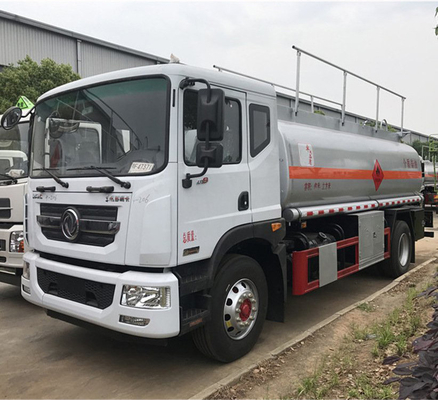 Petrol Taşıma Ağır Hizmet Kamyonu 200 HP Motor Gücü 18 Ton